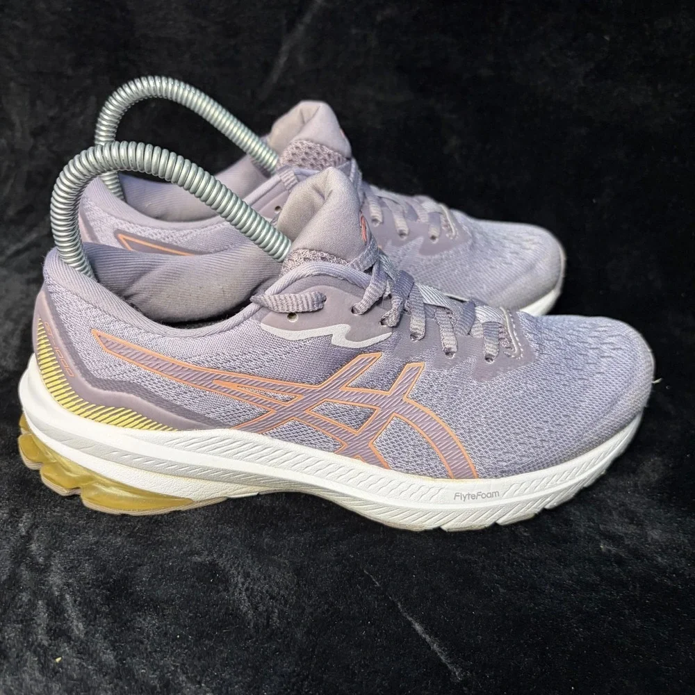 Asics Novablast 1012B137 Women's‎ 6.5 Running Shoes Lilac Opal Purple Sneakers